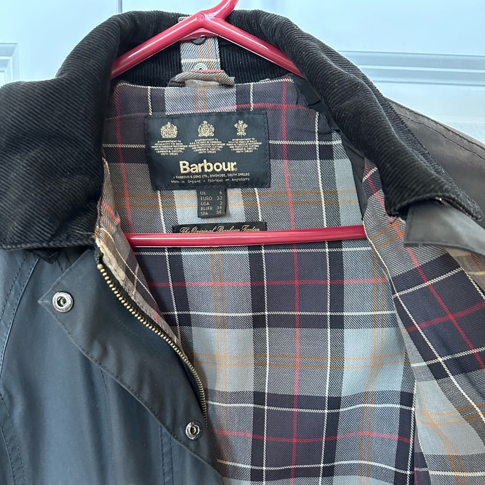 Barbour Classic Beadnell Waxed Jacket